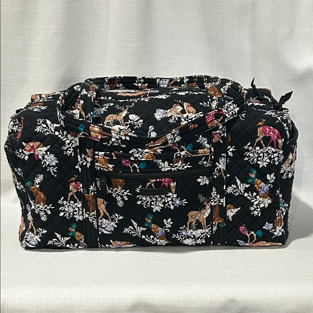Vera Bradley Winter Deer Medium Travel Duffle Bag & Cosmetic Bag Set - Picture 2 of 11